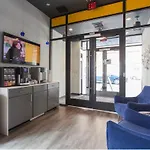 Stylish Studio W/Patio By Italian Market