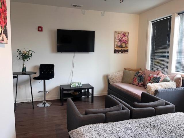 Apartment Stylish W/patio By Italian Market Philadelphia